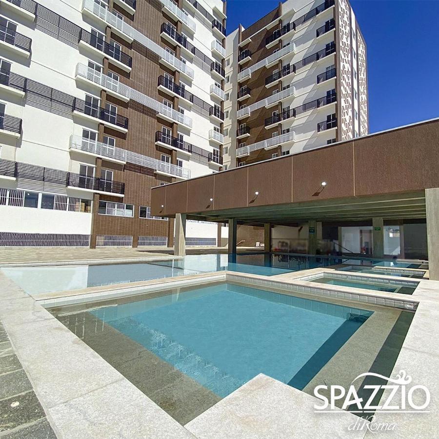 Spazzio Diroma Com Opcoes De Refeicoes E Acesso Ao Acqua Parque Diroma * Caldas Novas